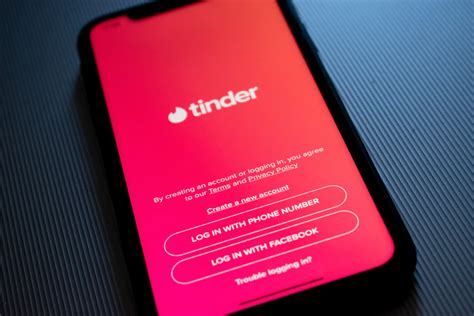 tinder date|Tinder (app)